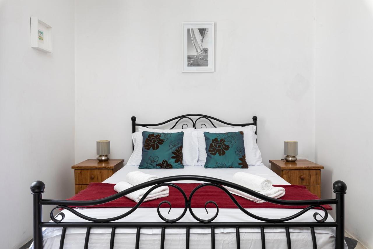 Traditional & Modern Maltese Townhouse - Rooftop Terrace And Sea Views, Close To Birgu Waterfront Cospicua Экстерьер фото