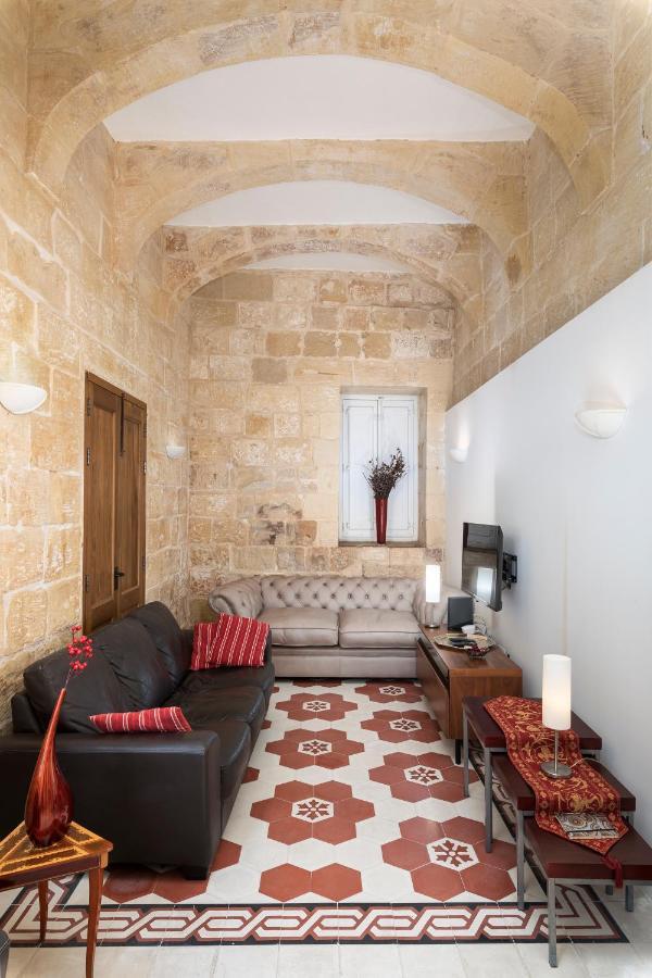 Traditional & Modern Maltese Townhouse - Rooftop Terrace And Sea Views, Close To Birgu Waterfront Cospicua Экстерьер фото