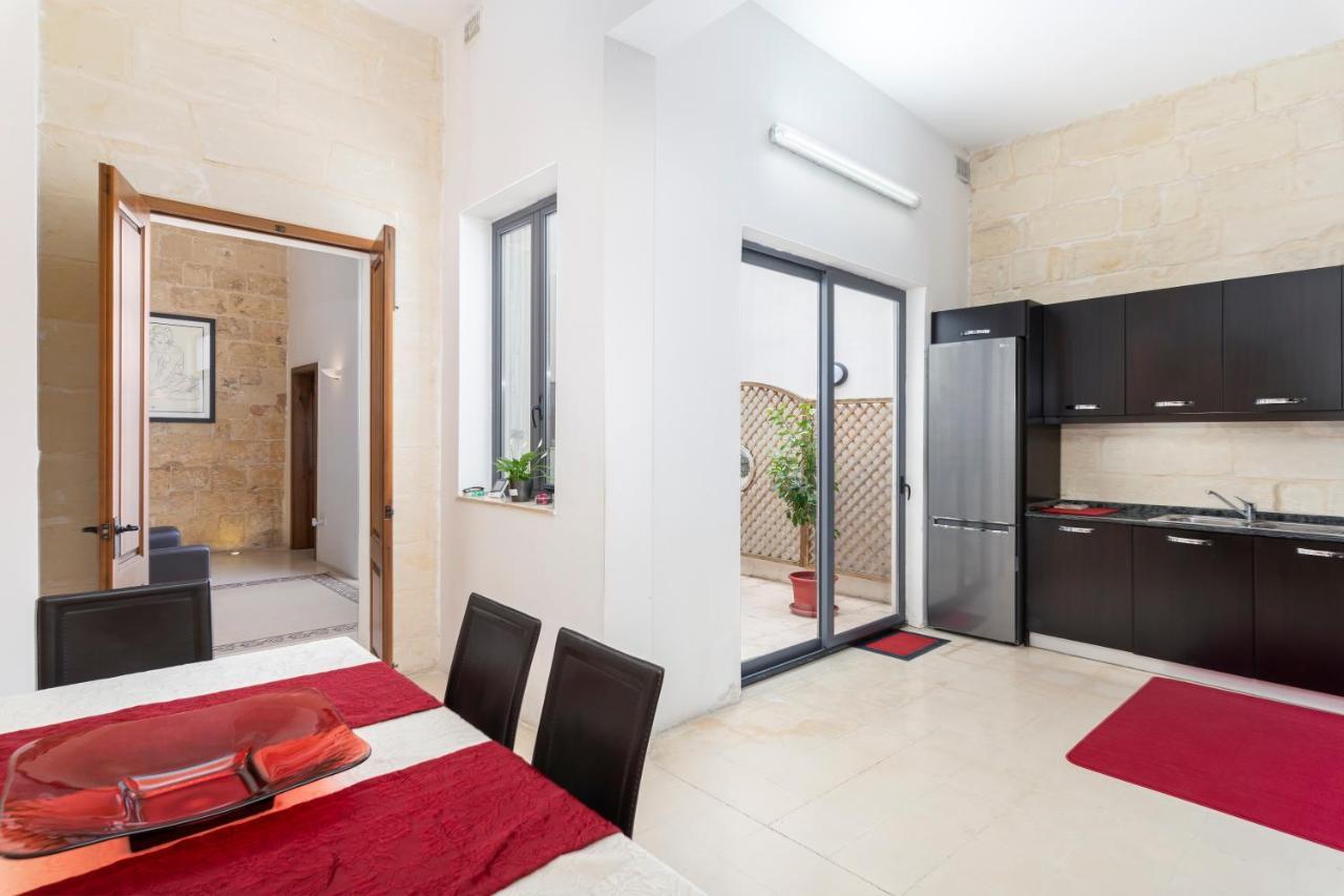 Traditional & Modern Maltese Townhouse - Rooftop Terrace And Sea Views, Close To Birgu Waterfront Cospicua Экстерьер фото