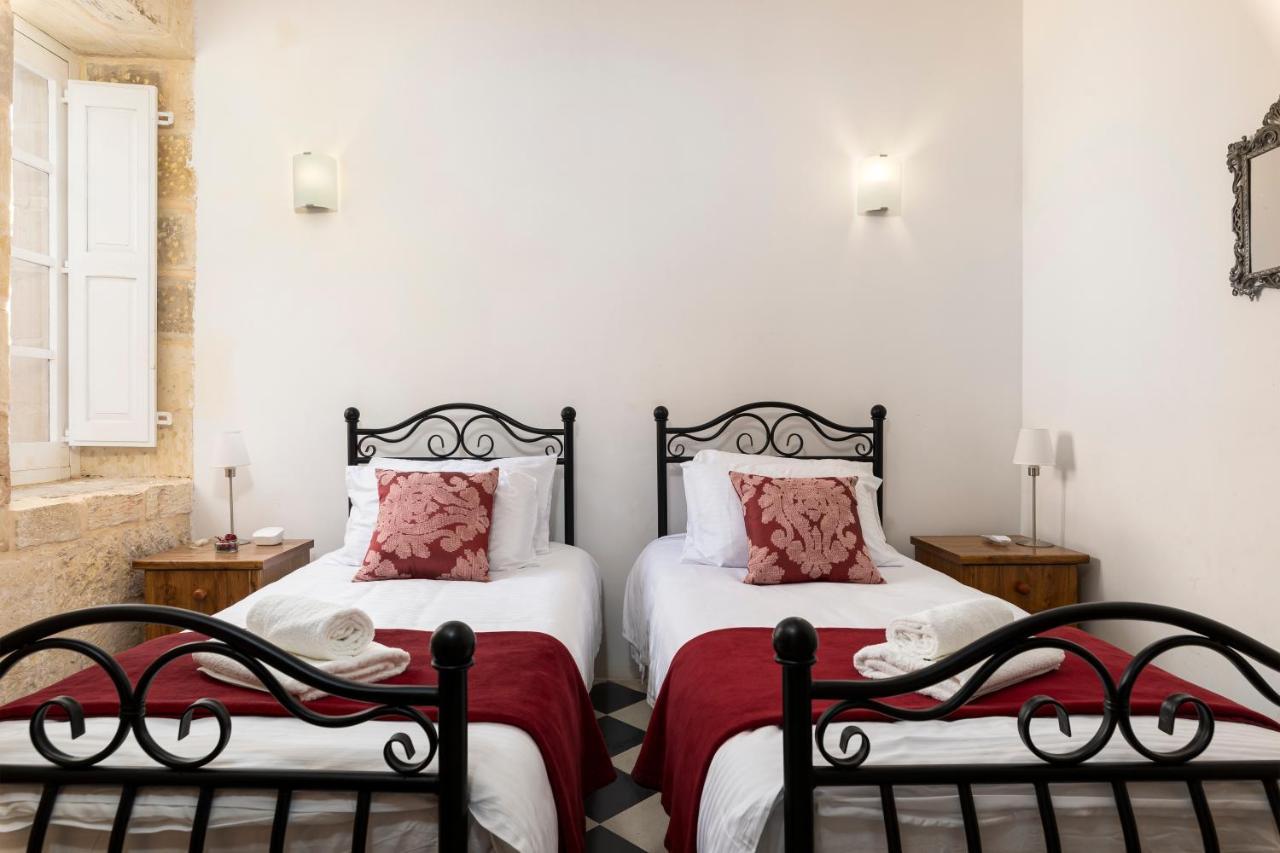 Traditional & Modern Maltese Townhouse - Rooftop Terrace And Sea Views, Close To Birgu Waterfront Cospicua Экстерьер фото
