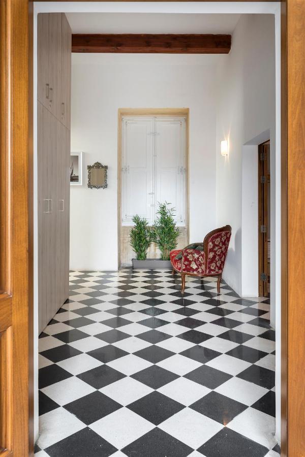 Traditional & Modern Maltese Townhouse - Rooftop Terrace And Sea Views, Close To Birgu Waterfront Cospicua Экстерьер фото